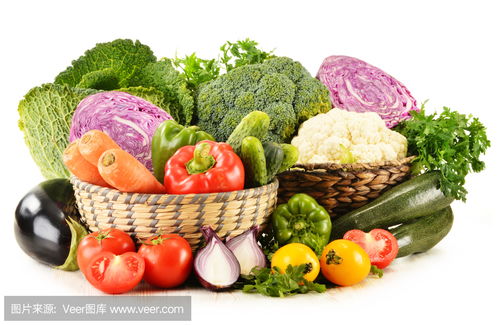 日常的詩意 白色背景下的蔬菜攝影與日用品之美